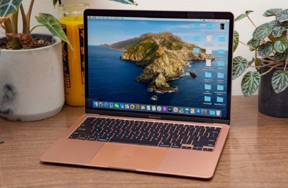 MacBook-Air-sau-Pro-mult-prea-lent-Iata-5-moduri-prin-care-il-poti-accelera