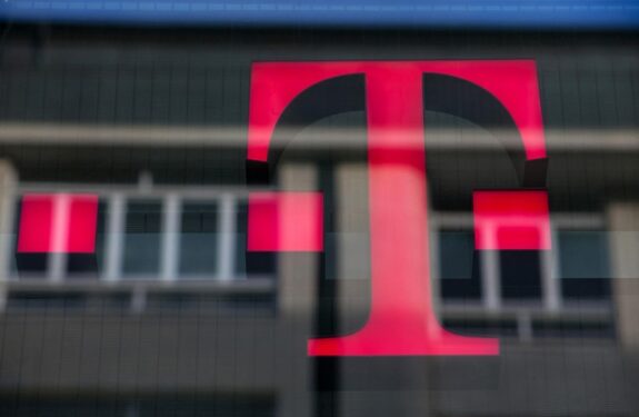 Parteneriate-Telekom
