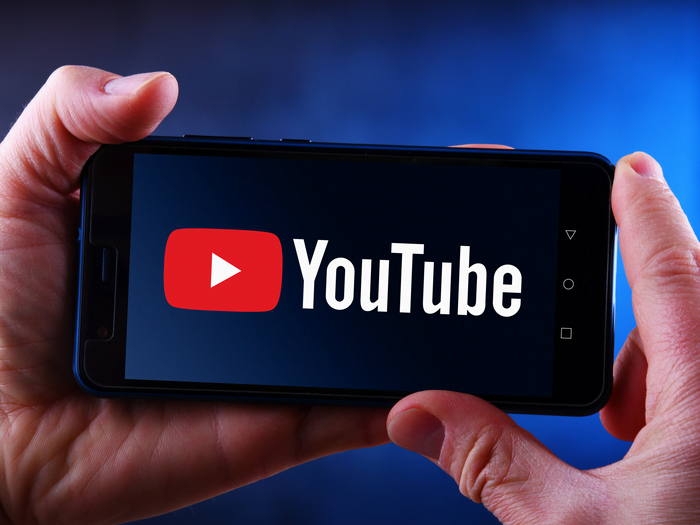  Modul în care noul algoritm YouTube îi ajută pe specialiștii în marketing video să apară în recomandări