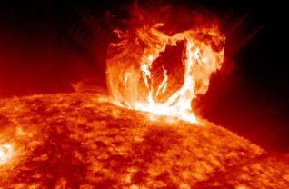 Nasa-confirma-o-puternica-explozie-solara