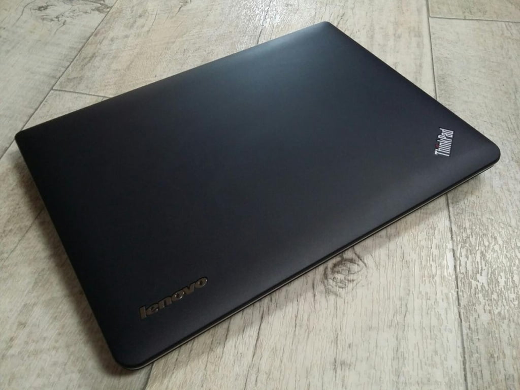 Lenovo-e145